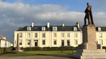 Ayr Holiday Apartments