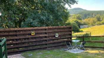 The Little Hut Glamping