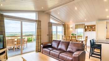 St Andrews Country Lodges