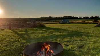 Shepherd's Rest - Camping & Glamping Site