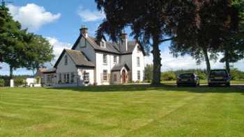 Trochelhill Country House