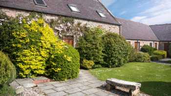 Carden Holiday Cottages - by Elgin