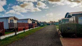 Lochlands Caravan Park