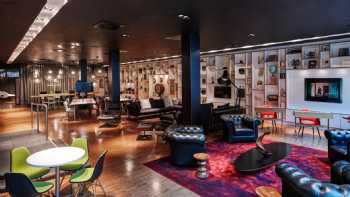 citizenM Glasgow hotel