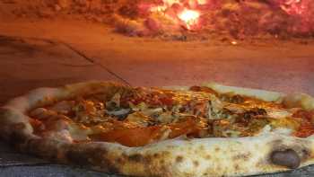 Maiale Rosa Wood Fired Pizzeria