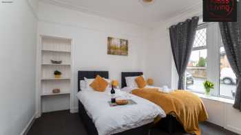 Klass Living Serviced Accommodation Coatbridge - | Albion Apartment | Book Direct for Best Rates