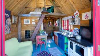 Boutique Farm Bothies - Barley Bothy, The Sheep Shed, The Dairy at Denend & Denend Farmhouse