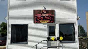 Big Ed's Smoke Pit