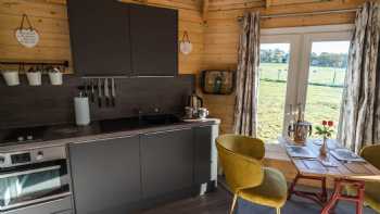 Dunroamin Lodges