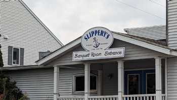 Slippery's Bar & Grill