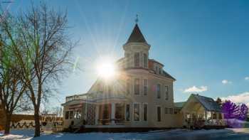 The Tower House - Italian American Restaurante