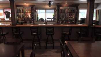 The Delavan Lake Store and Lounge