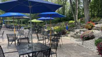 Cabby's Grill & Patio