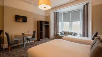 Embassy Apartments Glasgow - Book Direct for Best Rates. We're cheaper than online travel agents.