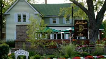 Jack Pandl's Whitefish Bay Inn