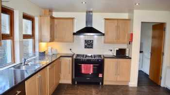 Bathgate- Contractor & Holiday Accommodation (Kavanagh Apartment)