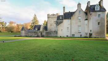 Courtyard Cottage - Drum Castle (National Trust for Scotland)