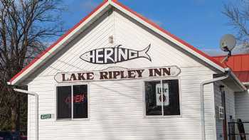 Hering's Lake Ripley Inn