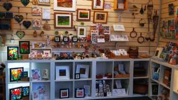 Elements Art & Craft Gallery