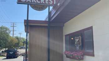 Oakcrest Tavern