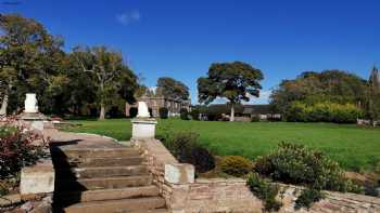 Lunan House Hotel