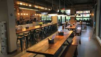 Longtable Beer Cafe