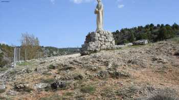 Monumento a la Virgen del Camino