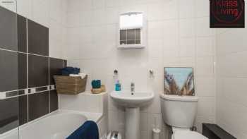 Klass Living Serviced Accommodation Hamilton - West Apartment | Book Direct for Best Rates