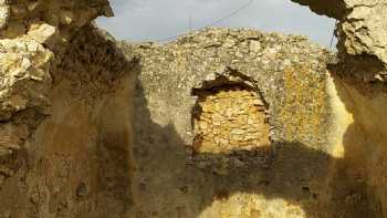 Ruinas de la Iglesia de Torregalindo