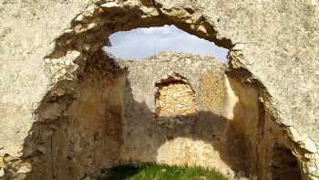 Ruinas de la Iglesia de Torregalindo