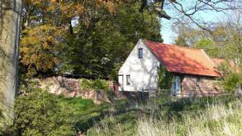 Gorton House & Cottages