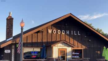 Woodhill Bar & Grill