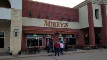 Mikey's Bar & Grill