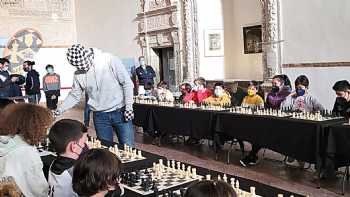 ESCUELA DE AJEDREZ MASTER CHESS