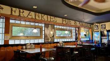 Frankie's Pub & Grill