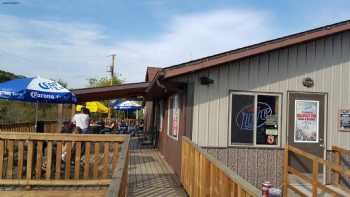 Hillbilly's Fun Grill & Saloon