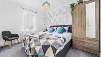 Klass Living Serviced Accommodation & Apartments Motherwell