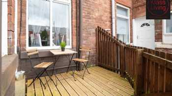 Klass Living Short Stay Accommodation Bellshill - Cosy Apartment