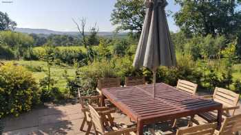 Appletree Cottage - fully en-suite luxury self catering Holiday Cottage for eight people.