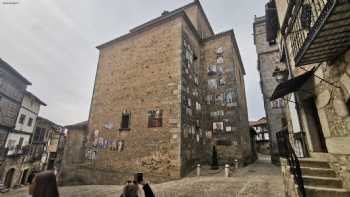 Museo Etnográfico &quotCasa de las Artesanías"