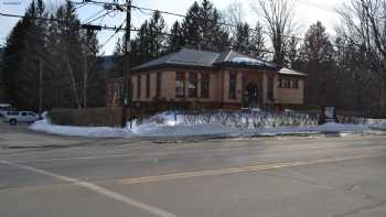 Gordon-Nash Library at New Hampton School