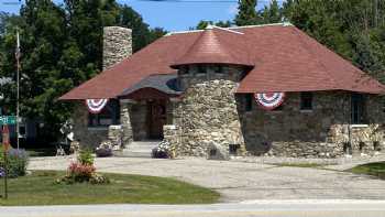 Nichols Memorial Library / Kingston Historical Museum