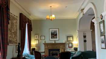 Lovat Arms Hotel