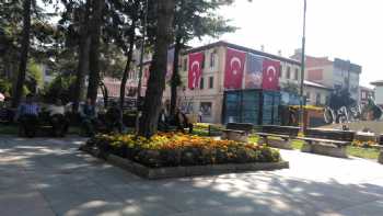 Taşköprü Meydanı