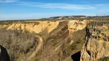 Tramo de antigua carretera entre Monzón de Campos y Amusco