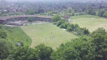 Broadfields Primary School