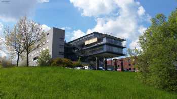 Pforzheim University: Faculty of Economics and Law