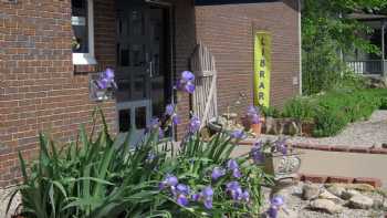 Pleasanton Lincoln Library