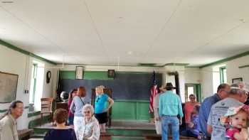 Historic Oak Grove Schoolhouse