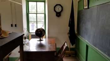 Historic Oak Grove Schoolhouse